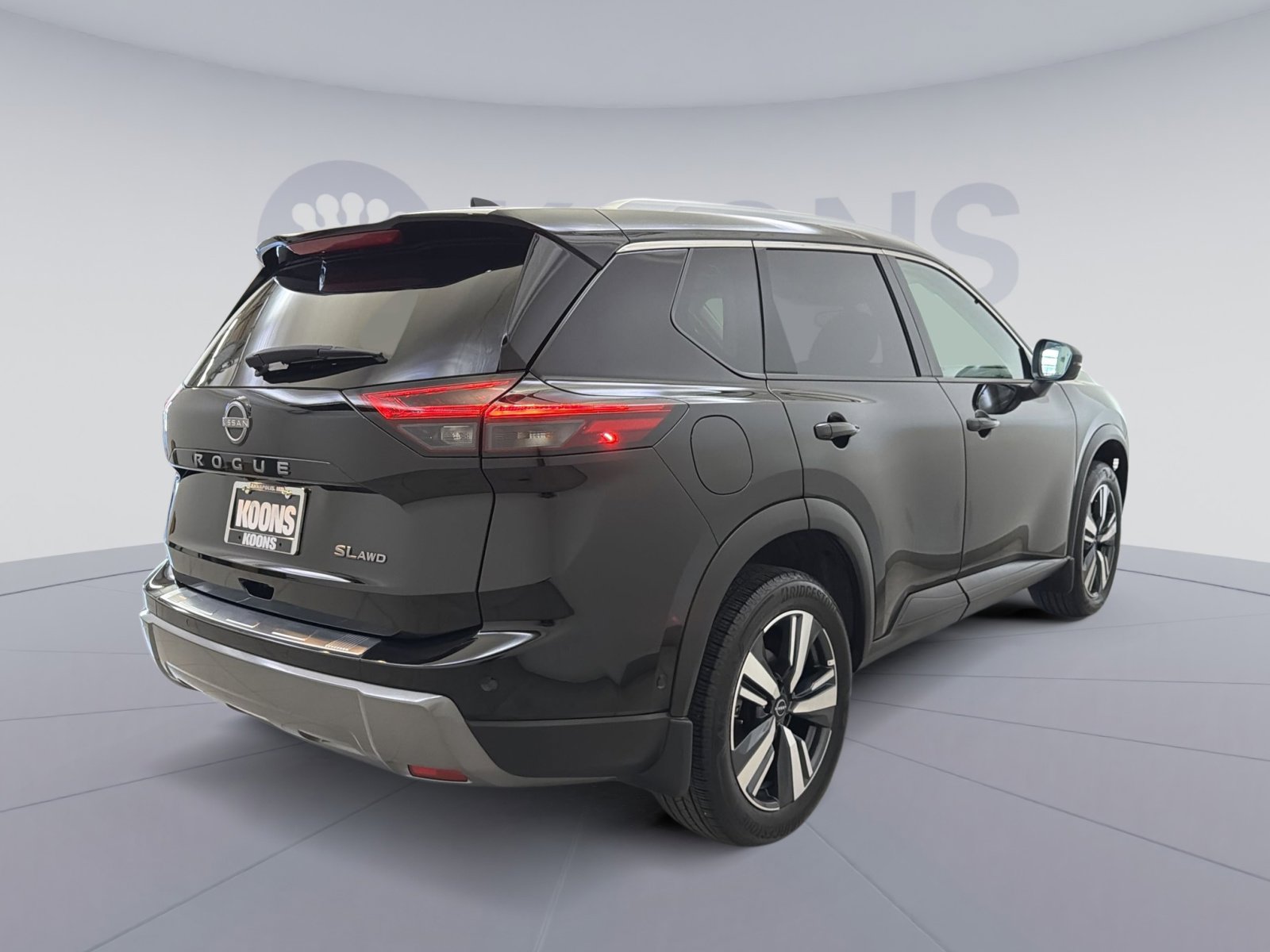 Used 2024 Nissan Rogue SL w/ SL Premium Package AWD/4WD image 11