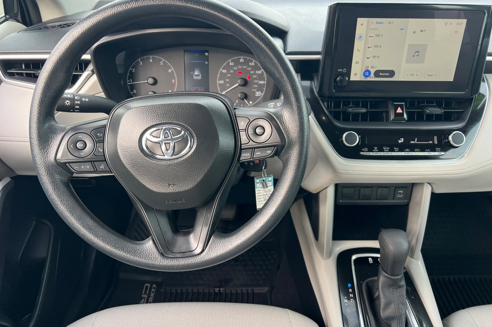 Certified 2025 Toyota Corolla Cross L image 11