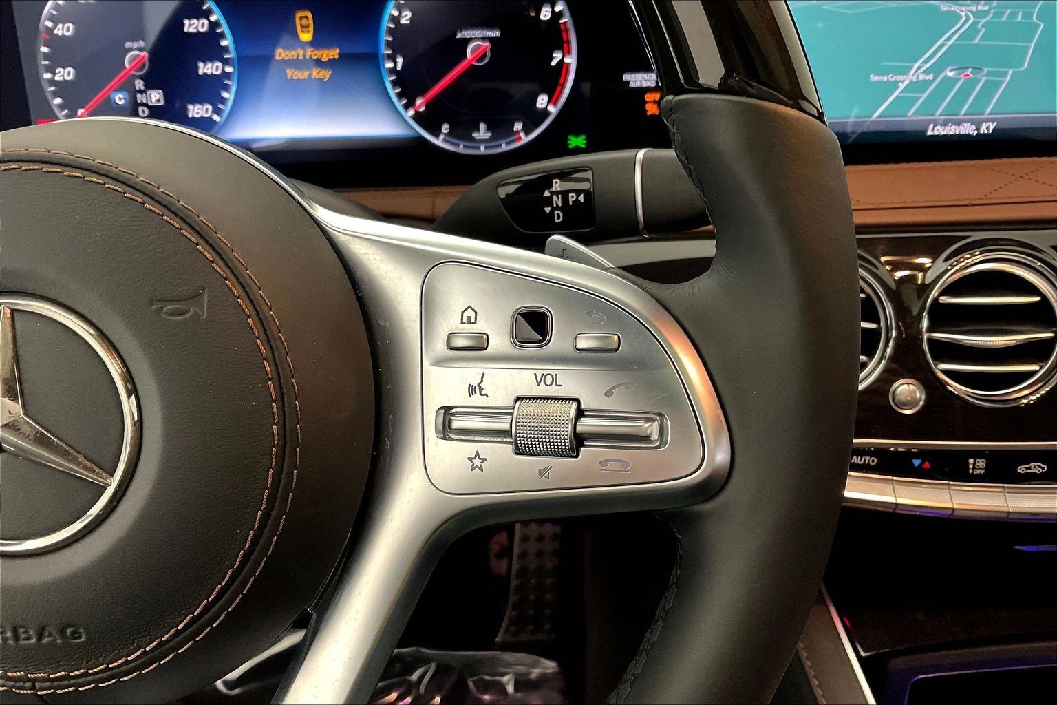 Used 2019 Mercedes-Benz S 560 4MATIC Sedan image 12