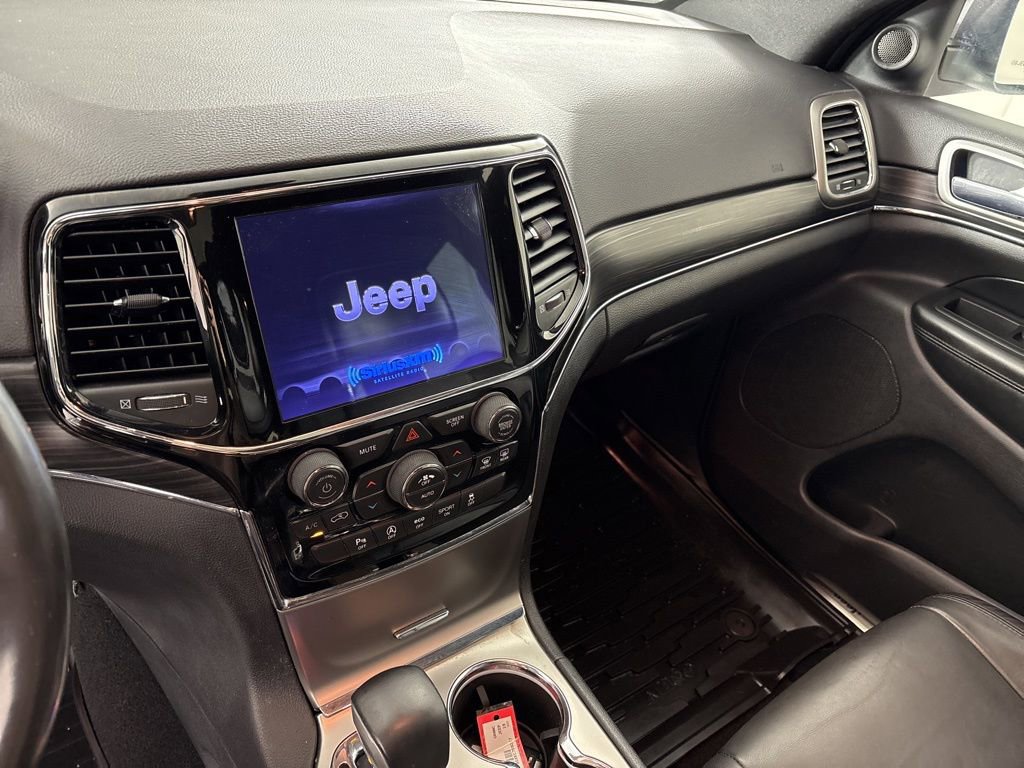 Used 2019 Jeep Grand Cherokee Limited image 25