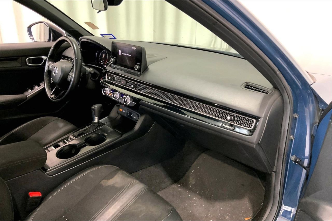 Used 2025 Honda Civic Sport image 28