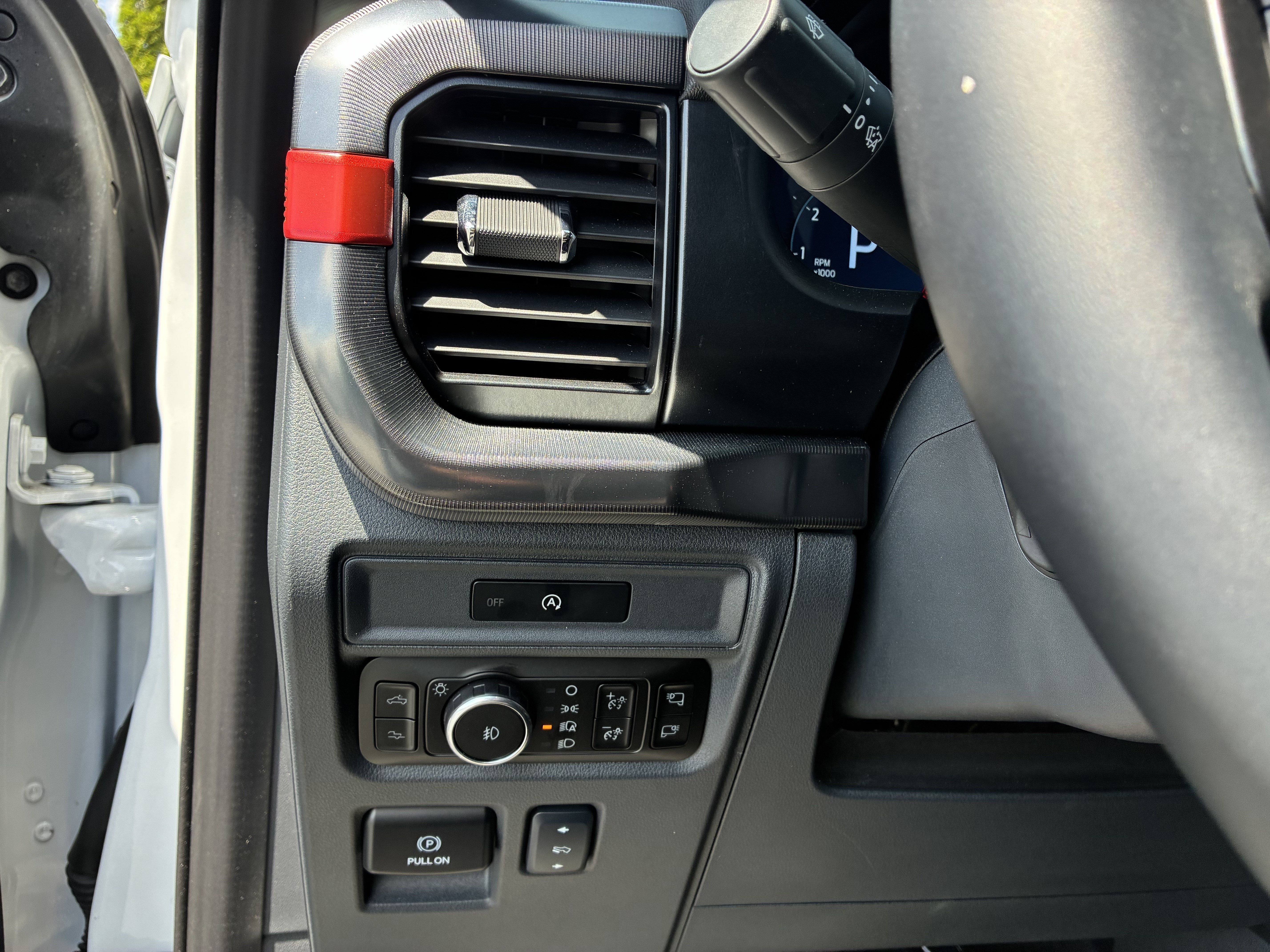 Used 2025 Ford F150 Raptor AWD/4WD image 28