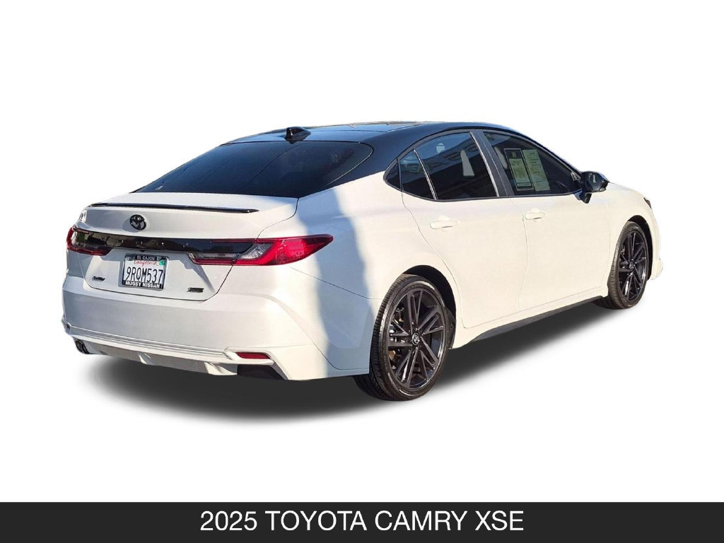 Used 2025 Toyota Camry XSE FWD image 8