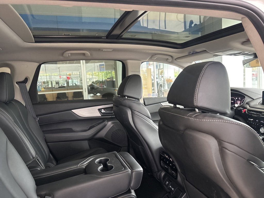 Used 2024 Acura MDX SH-AWD w/ Technology Package image 32