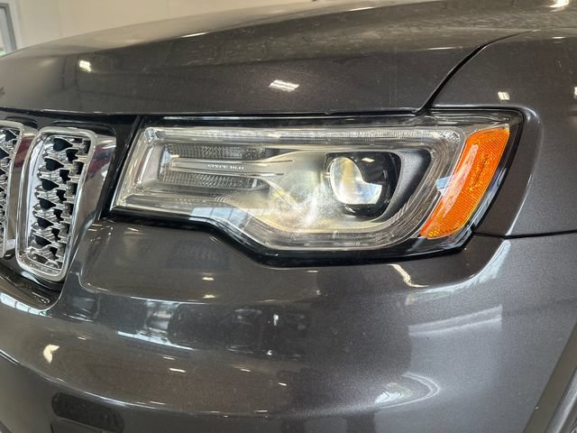 Used 2021 Jeep Grand Cherokee Overland AWD/4WD image 9