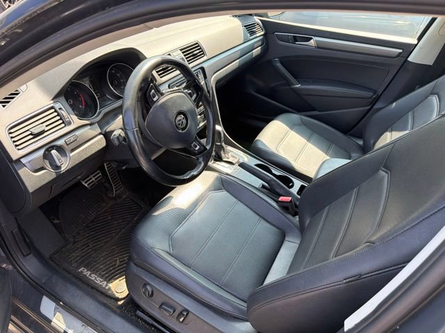 Used 2017 Volkswagen Passat 1.8T R-Line FWD image 18