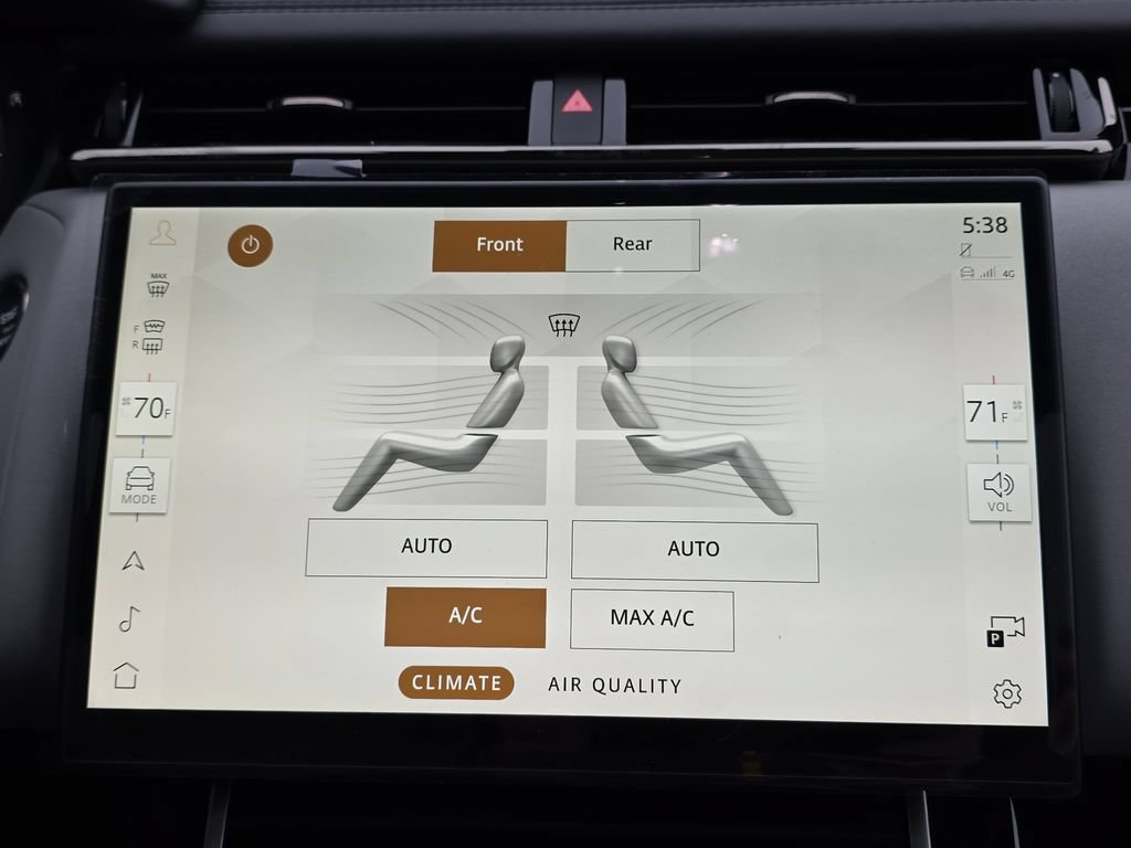 New 2026 Land Rover Range Rover Velar Dynamic SE AWD/4WD image 24