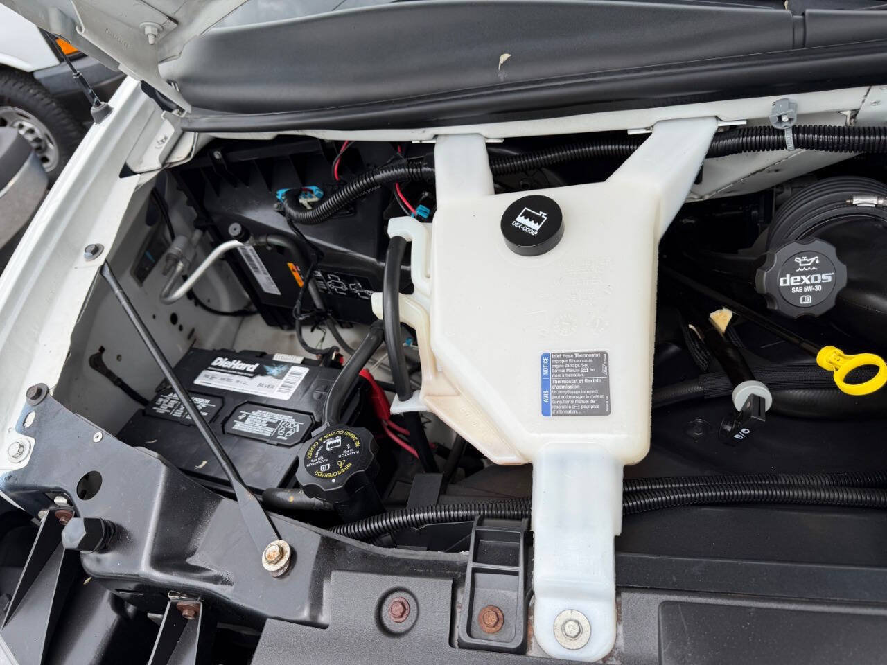 Used 2017 Chevrolet Express 3500 RWD image 21