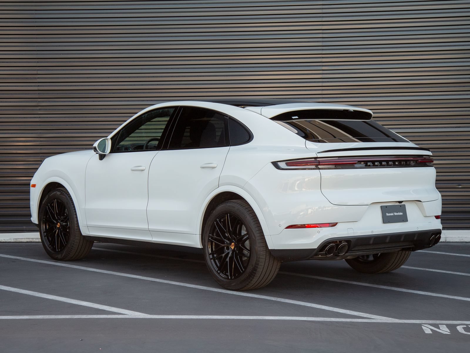 New 2026 Porsche Cayenne Coupe AWD/4WD image 3