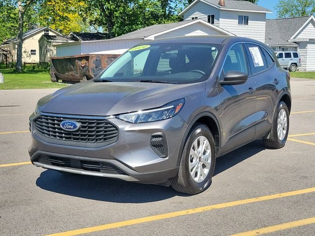 Used 2024 Ford Escape Active AWD/4WD image 2
