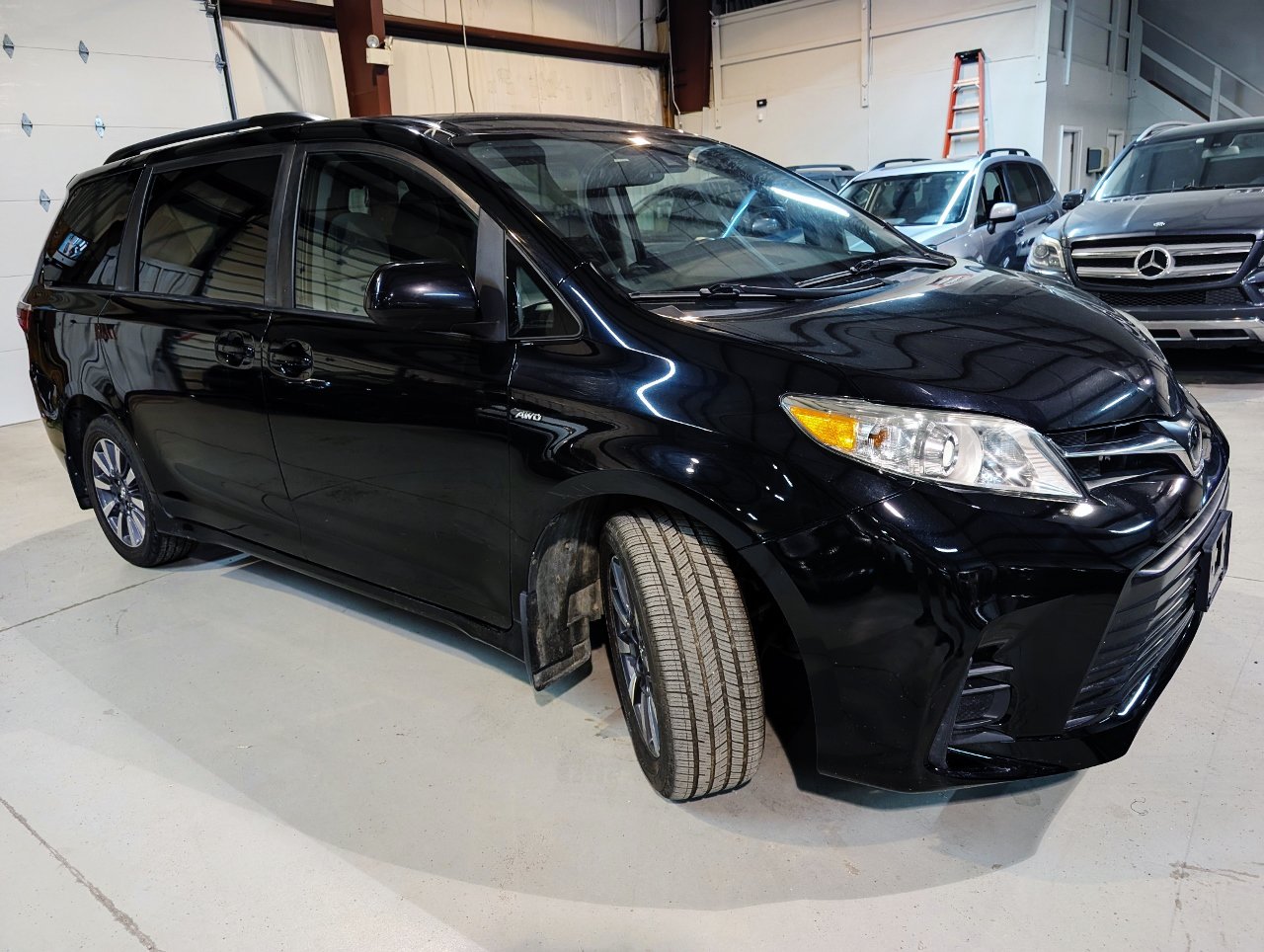 Used 2020 Toyota Sienna LE AWD/4WD image 9