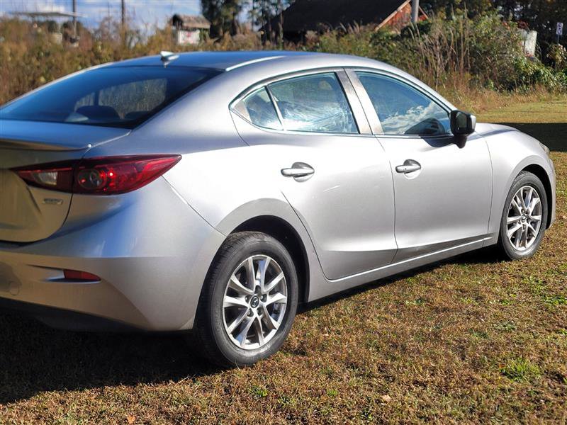 Used 2014 MAZDA MAZDA3 i Touring w/ Technology Package image 4