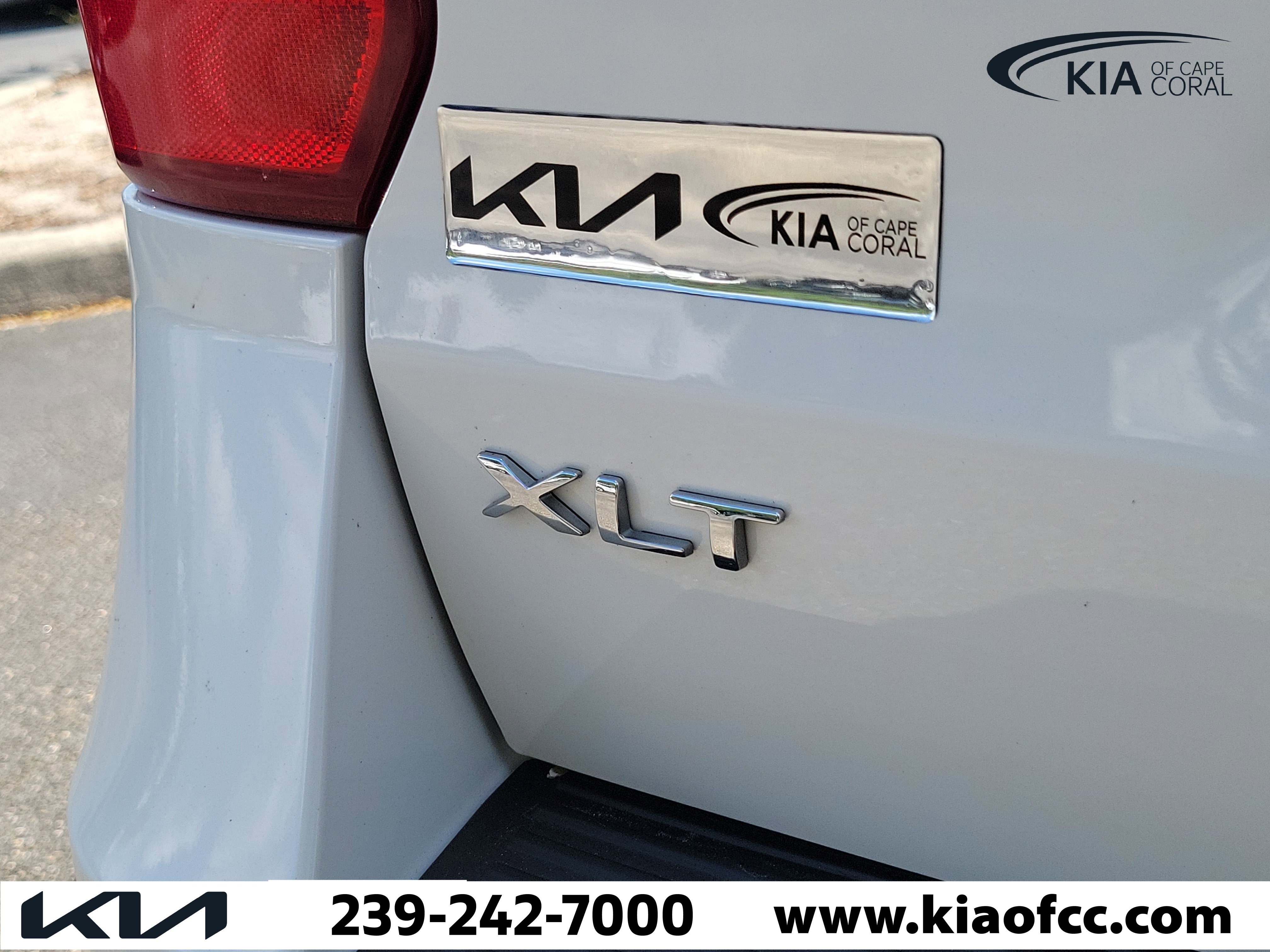 Used 2020 Ford Expedition Max XLT w/ Equipment Group 202A RWD image 11