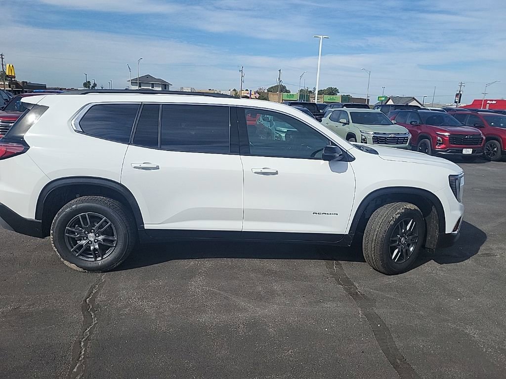 New 2026 GMC Acadia Elevation image 11