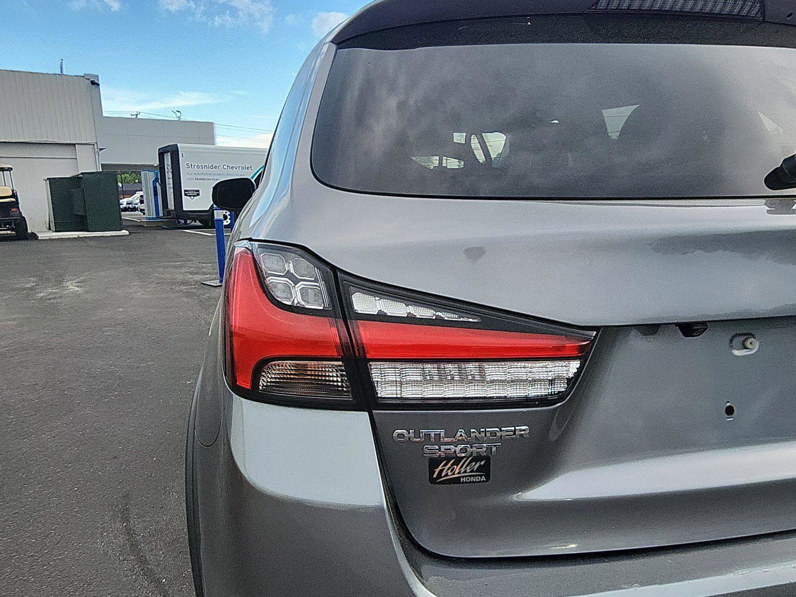 Used 2021 Mitsubishi Outlander Sport LE image 10