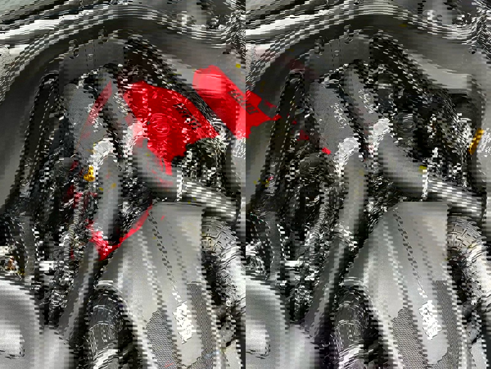 Used 2025 Ferrari Roma Spider image 44