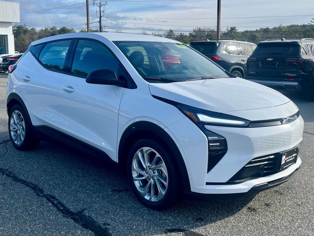 New 2027 Chevrolet Bolt LT w/ Comfort Package image 7