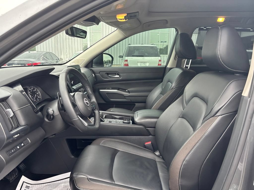 Certified 2023 Nissan Pathfinder SL w/ SL Premium Package AWD/4WD image 21