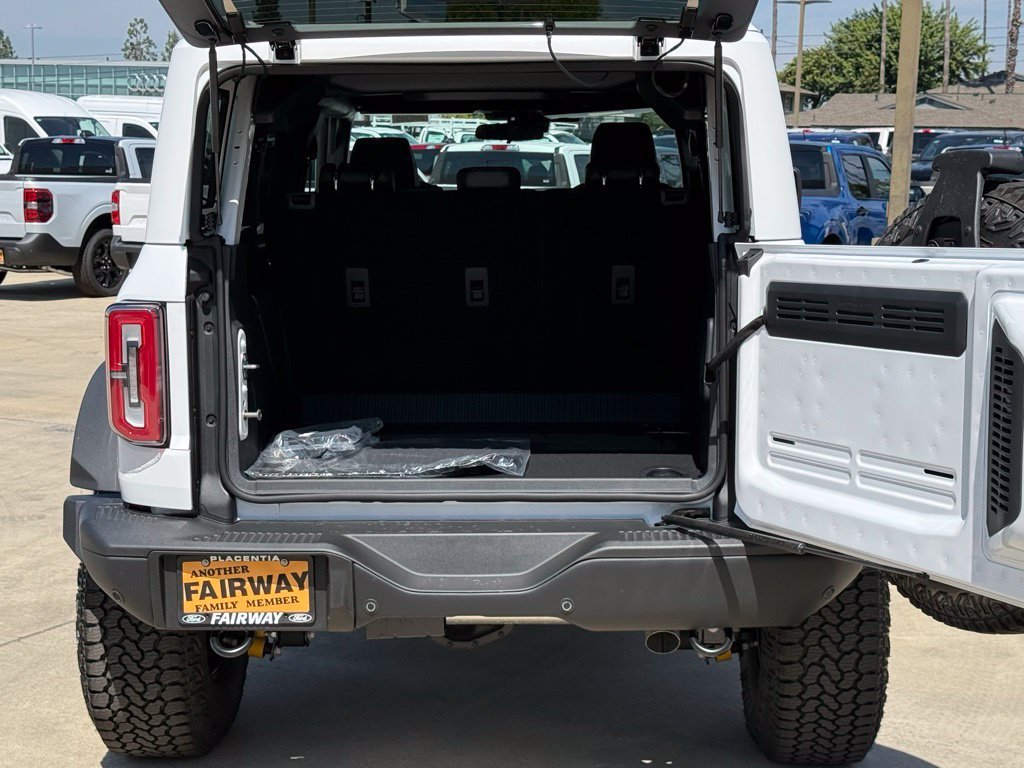 New 2026 Ford Bronco Badlands AWD/4WD image 14