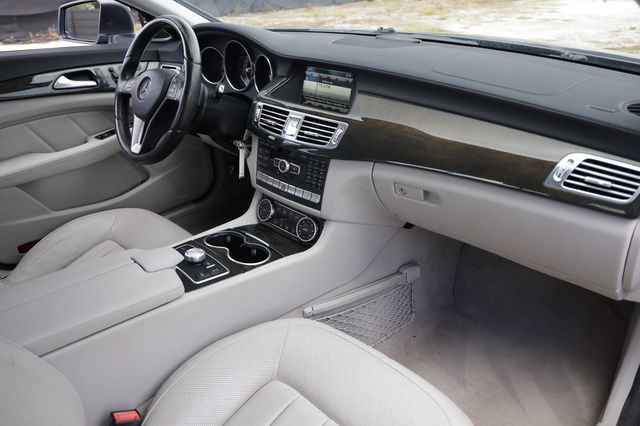 Used 2014 Mercedes-Benz CLS 550 4MATIC image 21