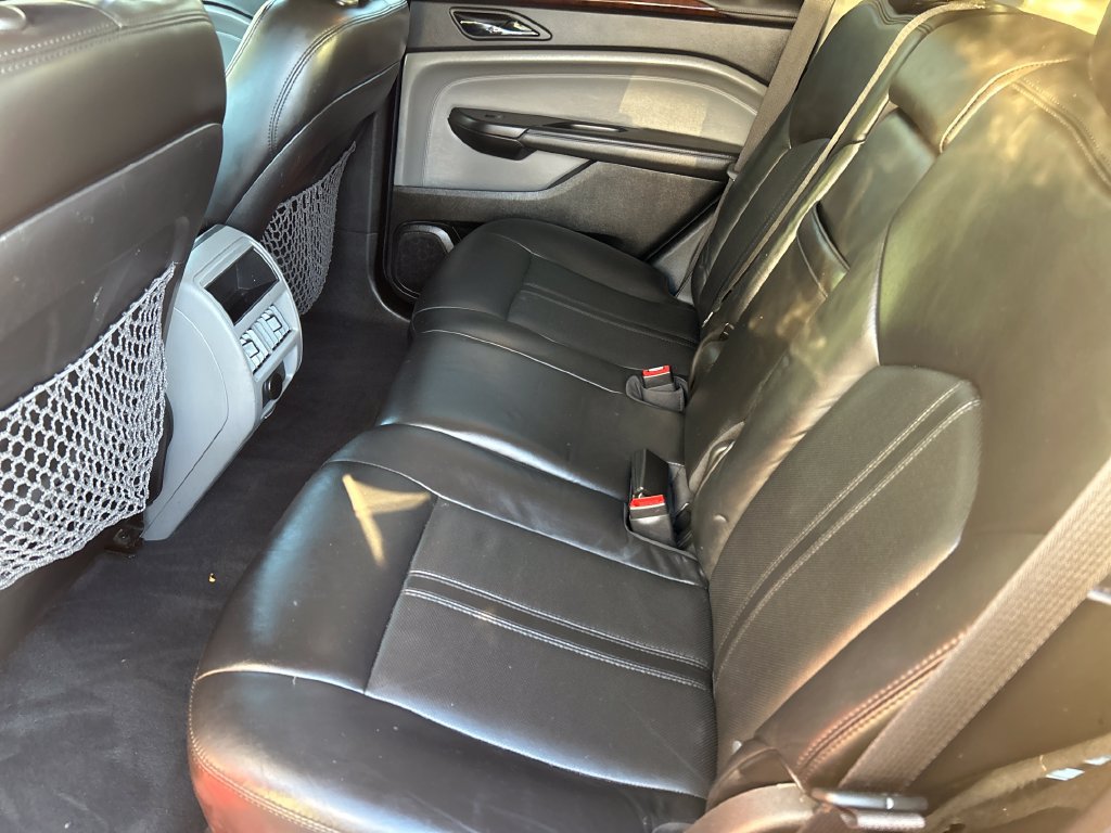 Used 2011 Cadillac SRX Luxury FWD image 11