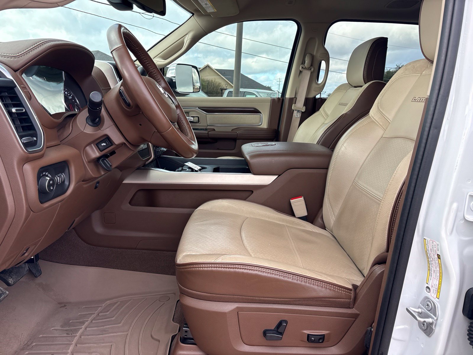 Used 2022 RAM 2500 Laramie AWD/4WD image 16