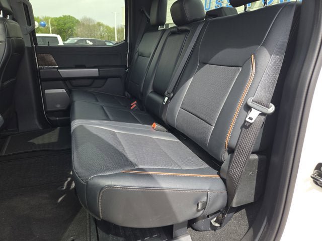 Used 2025 Ford F250 Lariat w/ Black Appearance Package AWD/4WD image 18