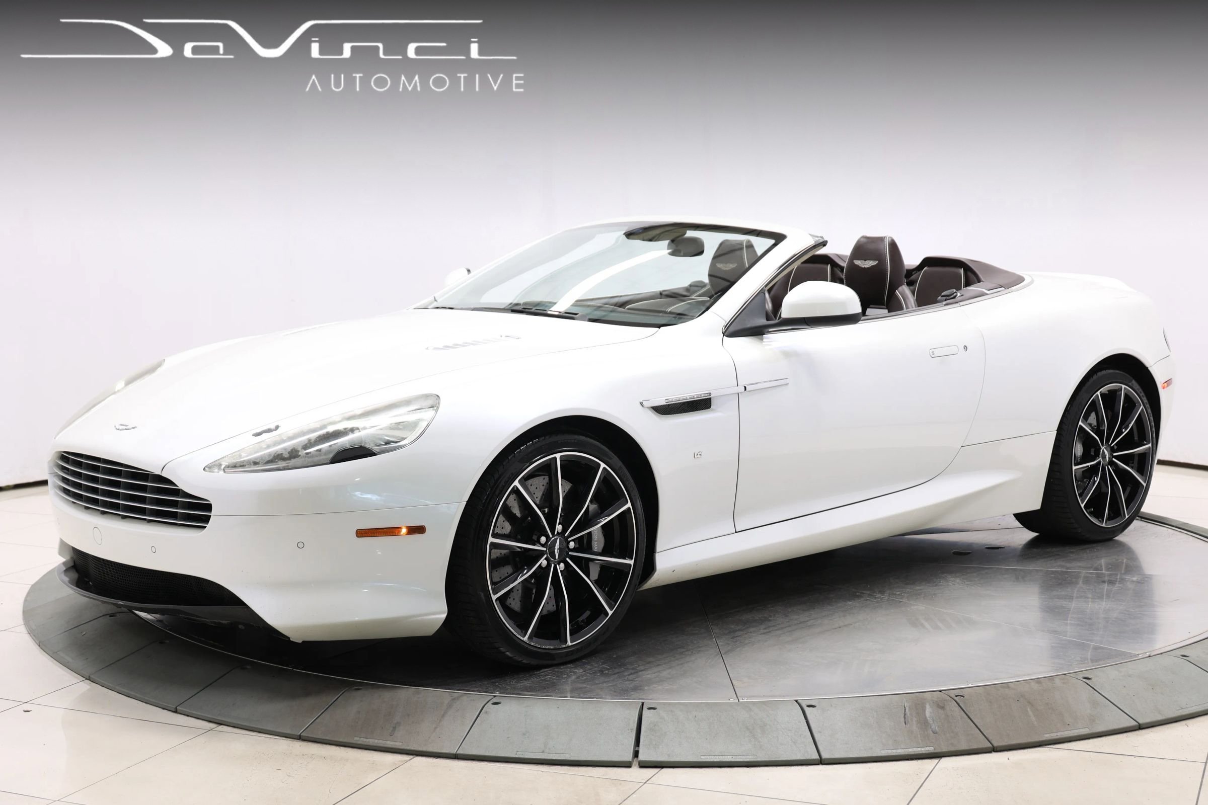 Used 2016 Aston Martin DB9 GT RWD image 1