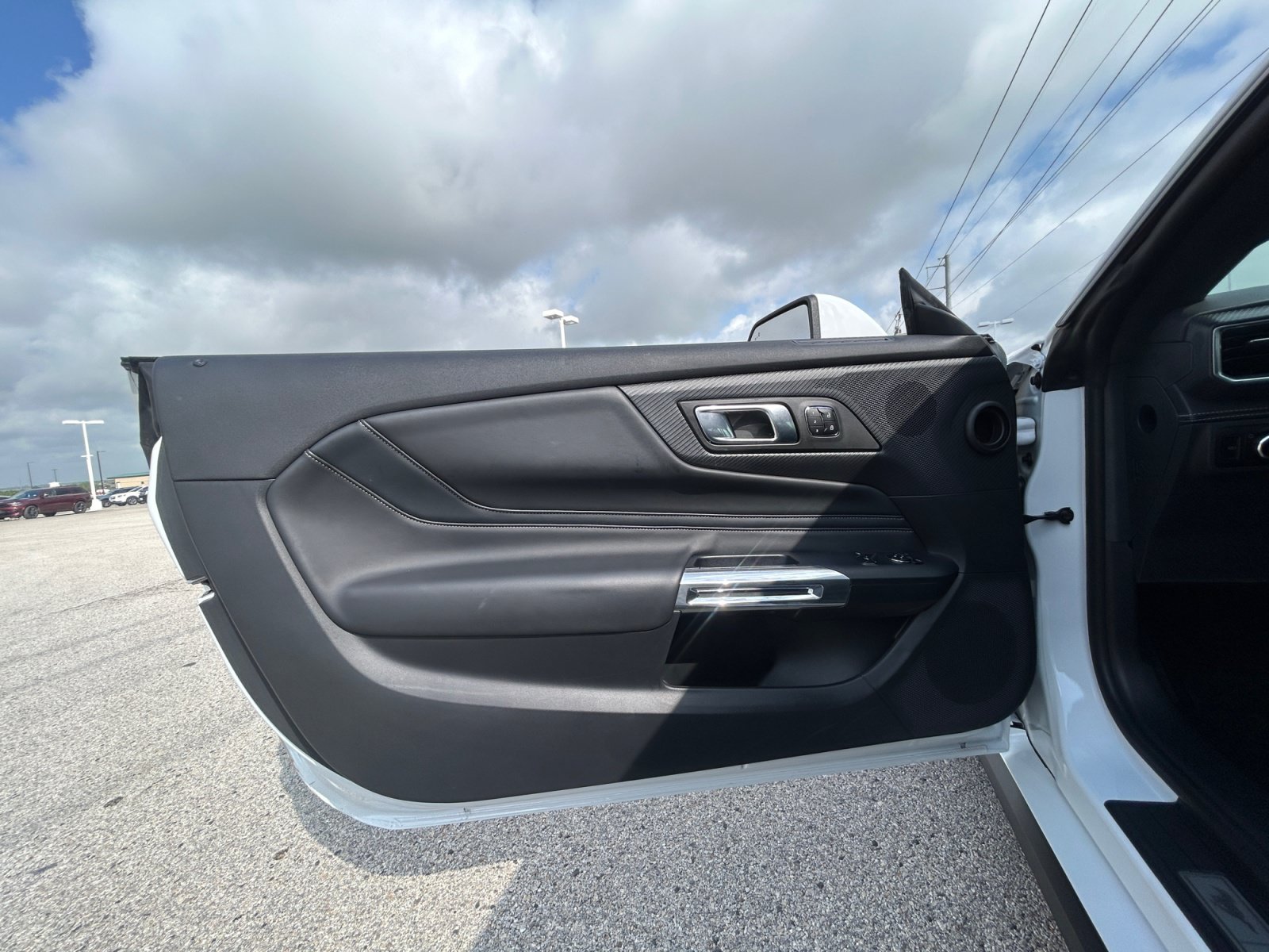 Used 2025 Ford Mustang Premium RWD image 22