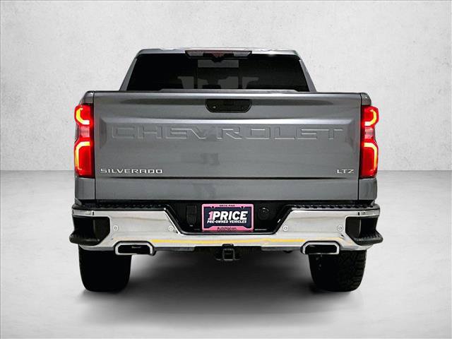 Used 2022 Chevrolet Silverado 1500 LTZ w/ LTZ Premium Package AWD/4WD video 4