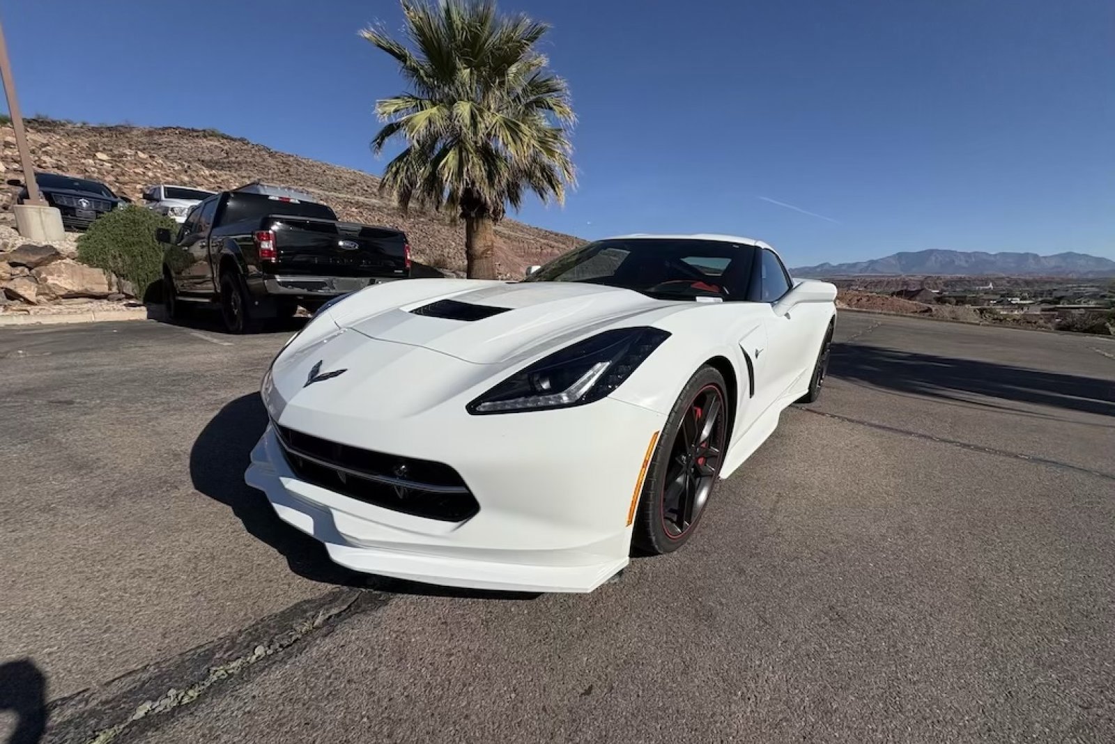 Used 2019 Chevrolet Corvette Stingray Coupe image 1