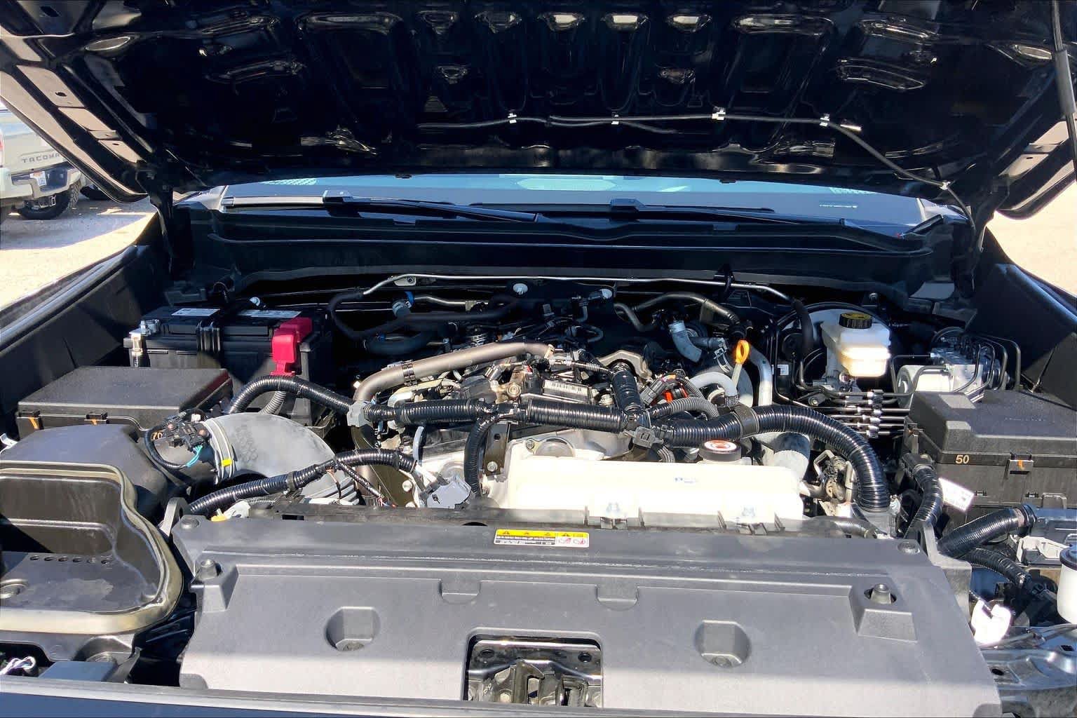 Used 2025 Toyota Tacoma TRD Off-Road AWD/4WD image 31