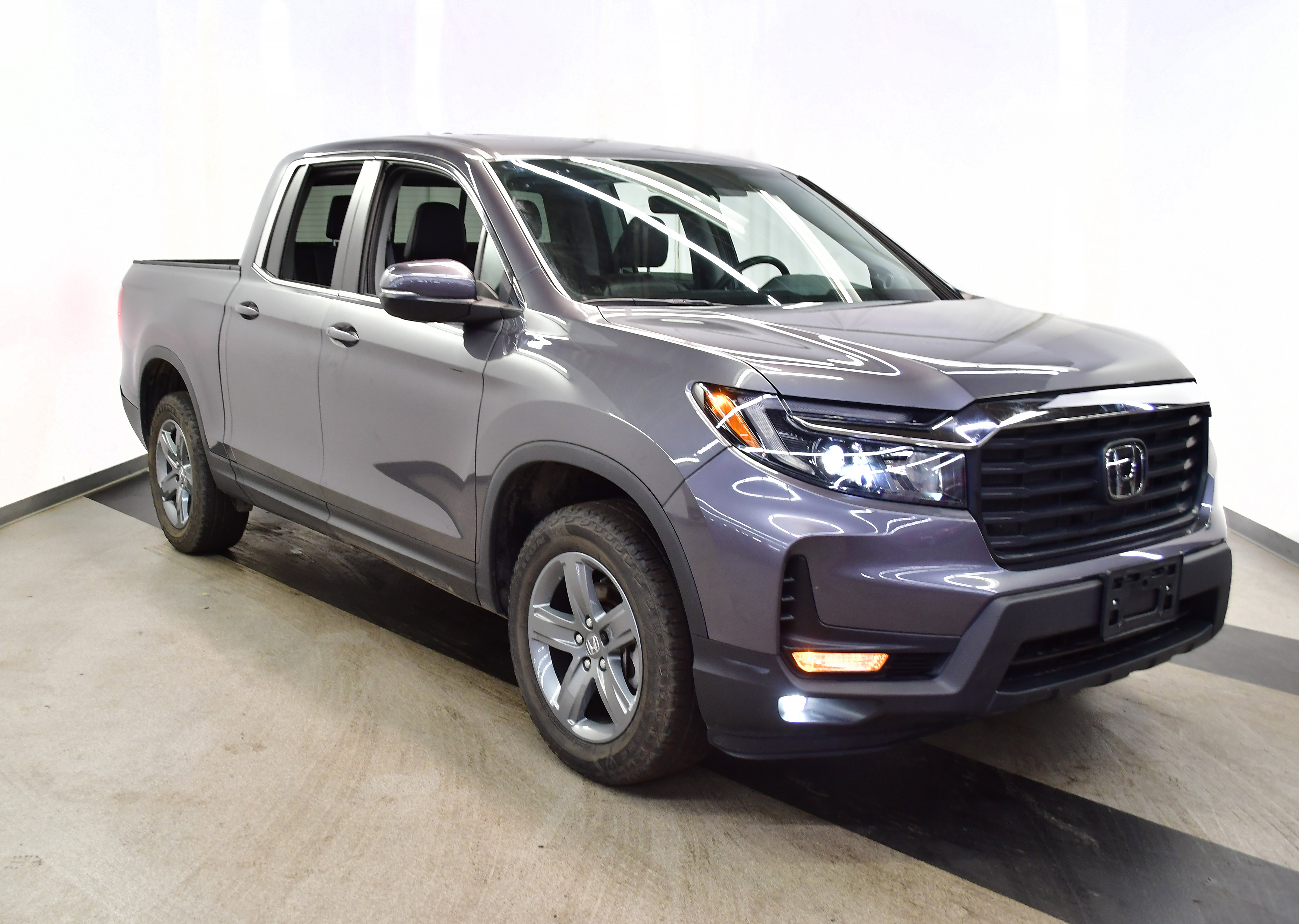 Used 2023 Honda Ridgeline RTL image 2