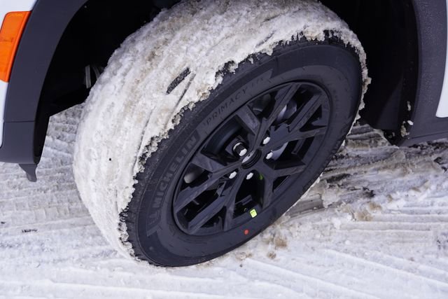 New 2026 Jeep Grand Cherokee Laredo image 9