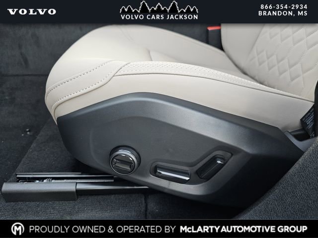 New 2026 Volvo XC60 B5 Plus w/ Protection Package Premier image 14