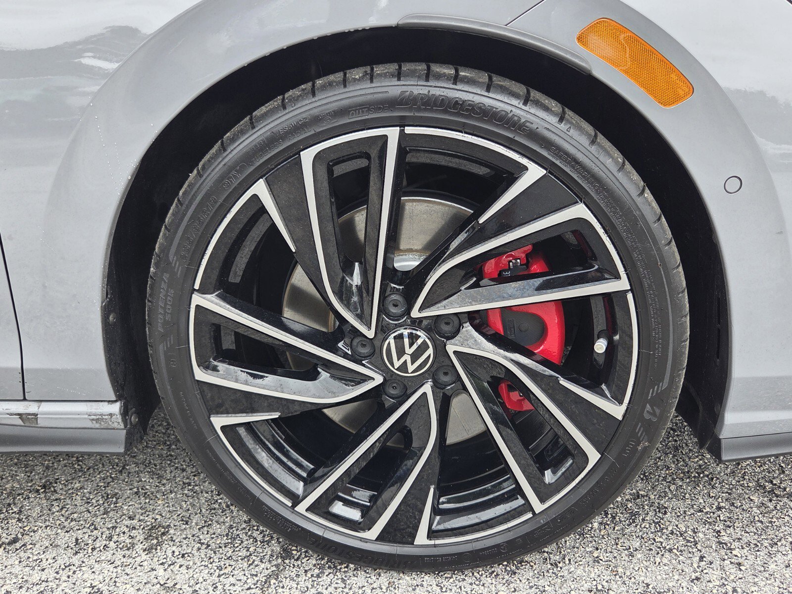 Used 2024 Volkswagen GTI Autobahn image 9