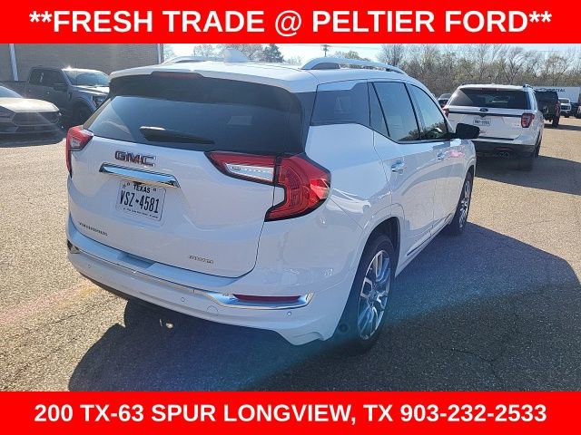 Used 2024 GMC Terrain Denali w/ Denali Premium Package image 13