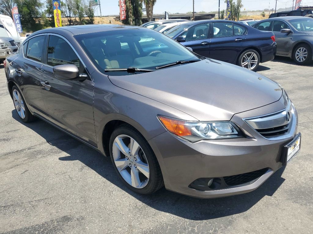 Used 2015 Acura ILX w/ Premium Package FWD image 9