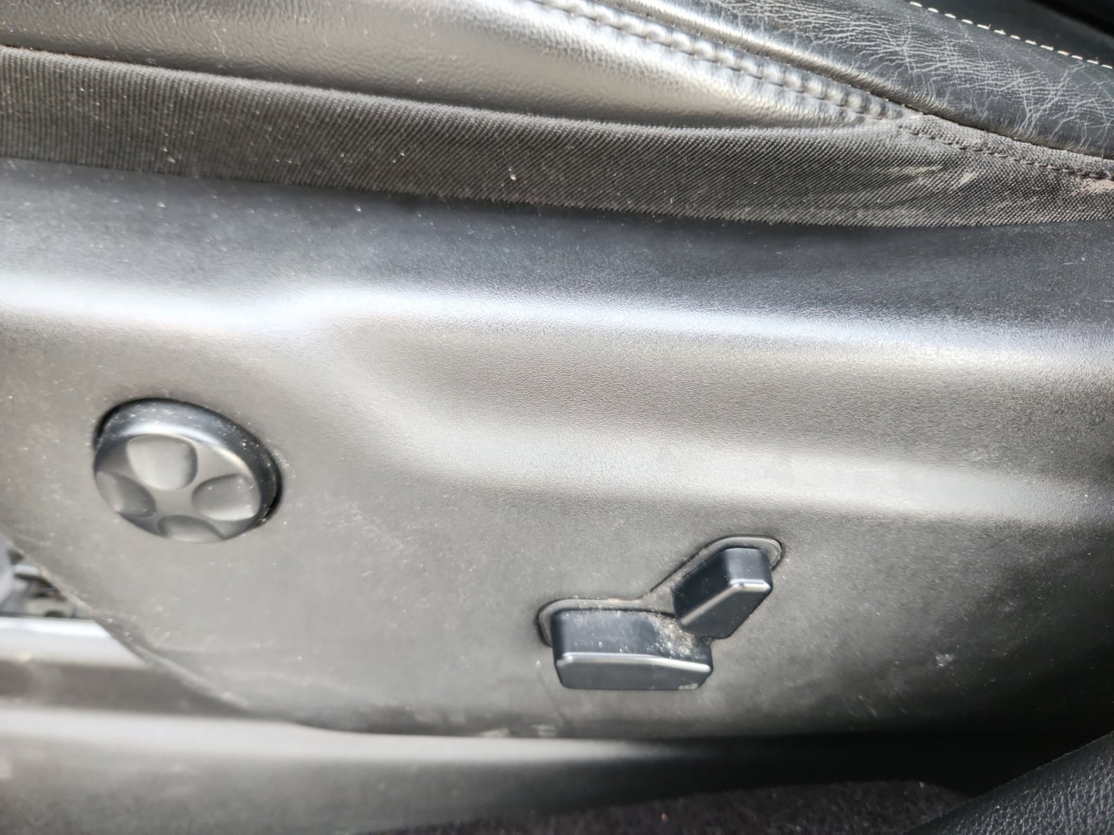 Used 2016 Jeep Grand Cherokee Limited w/ Trailer Tow Group IV image 15