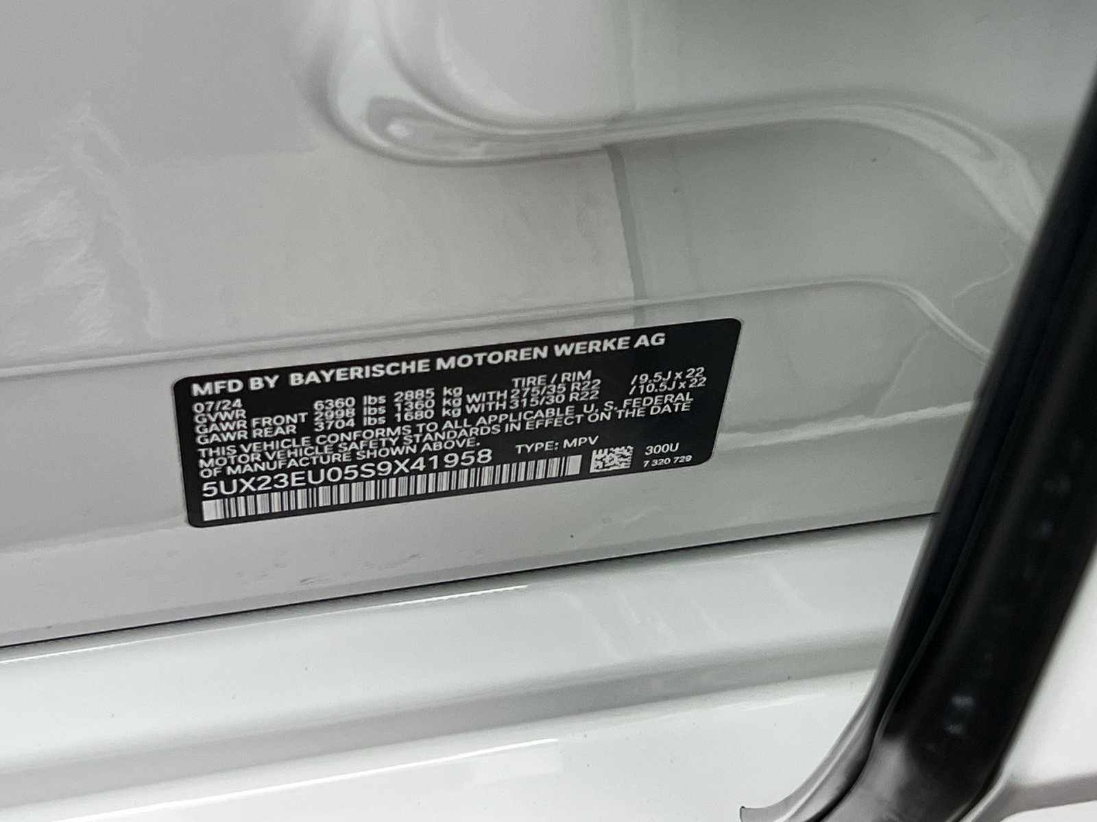 Used 2025 BMW X5 xDrive40i w/ M Sport Package image 28