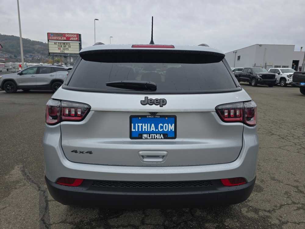 New 2026 Jeep Compass Latitude w/ Quick Order Package 29K image 4