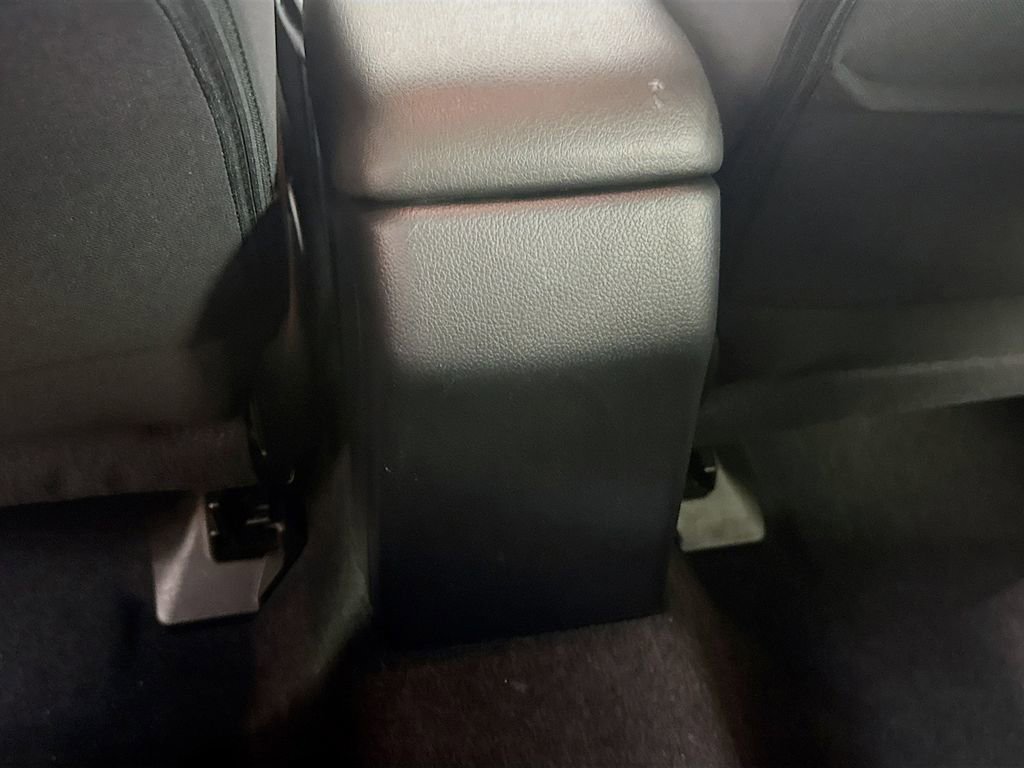 Used 2016 Subaru Impreza 2.0i image 28