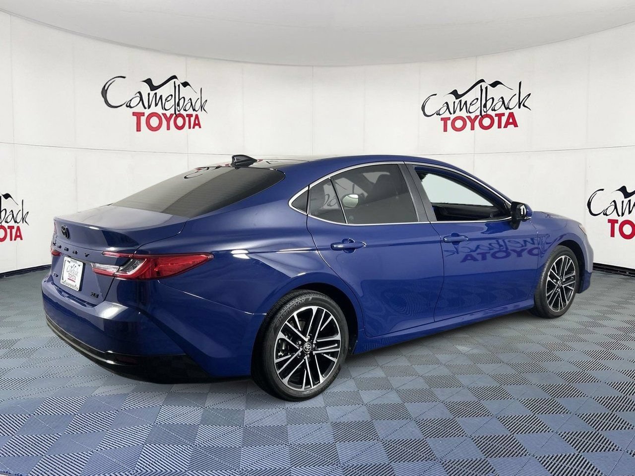 Used 2025 Toyota Camry XLE w/ Premium Plus Package FWD image 8