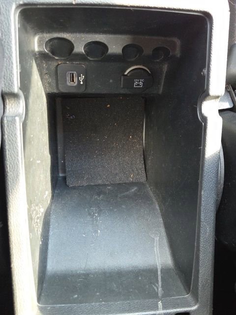 Used 2015 Jeep Cherokee Latitude w/ Cold Weather Group image 37