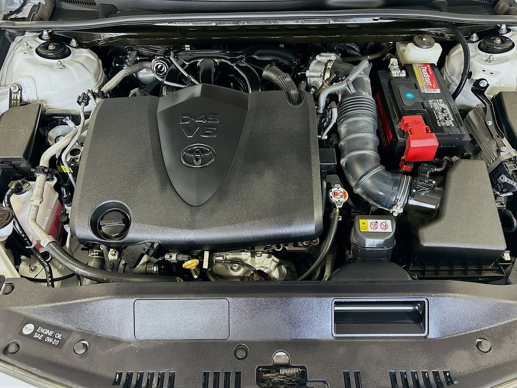 Used 2021 Toyota Camry XSE w/ Navigation Package image 29