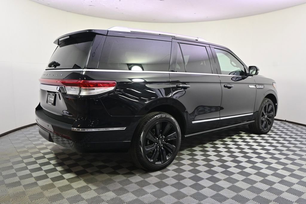 Certified 2023 Lincoln Navigator Reserve w/ Monochromatic Package image 7