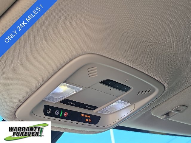 Used 2021 Chevrolet Traverse LT AWD/4WD image 33