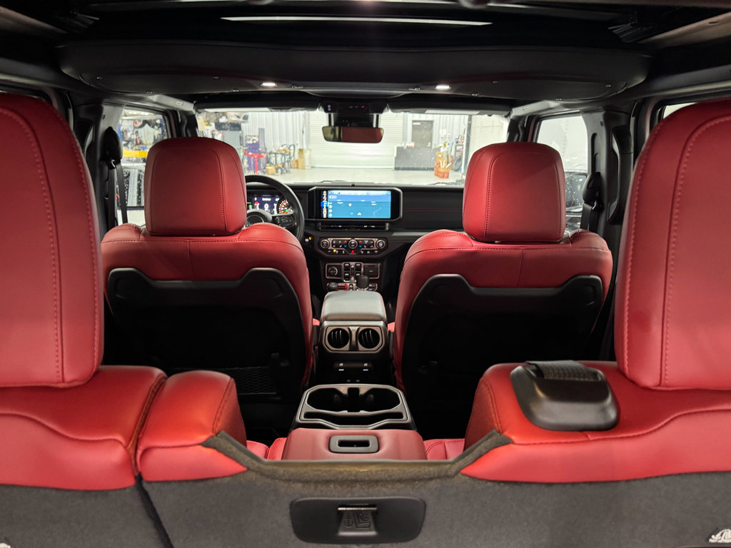 Used 2024 Jeep Wrangler Unlimited Rubicon 392 image 16