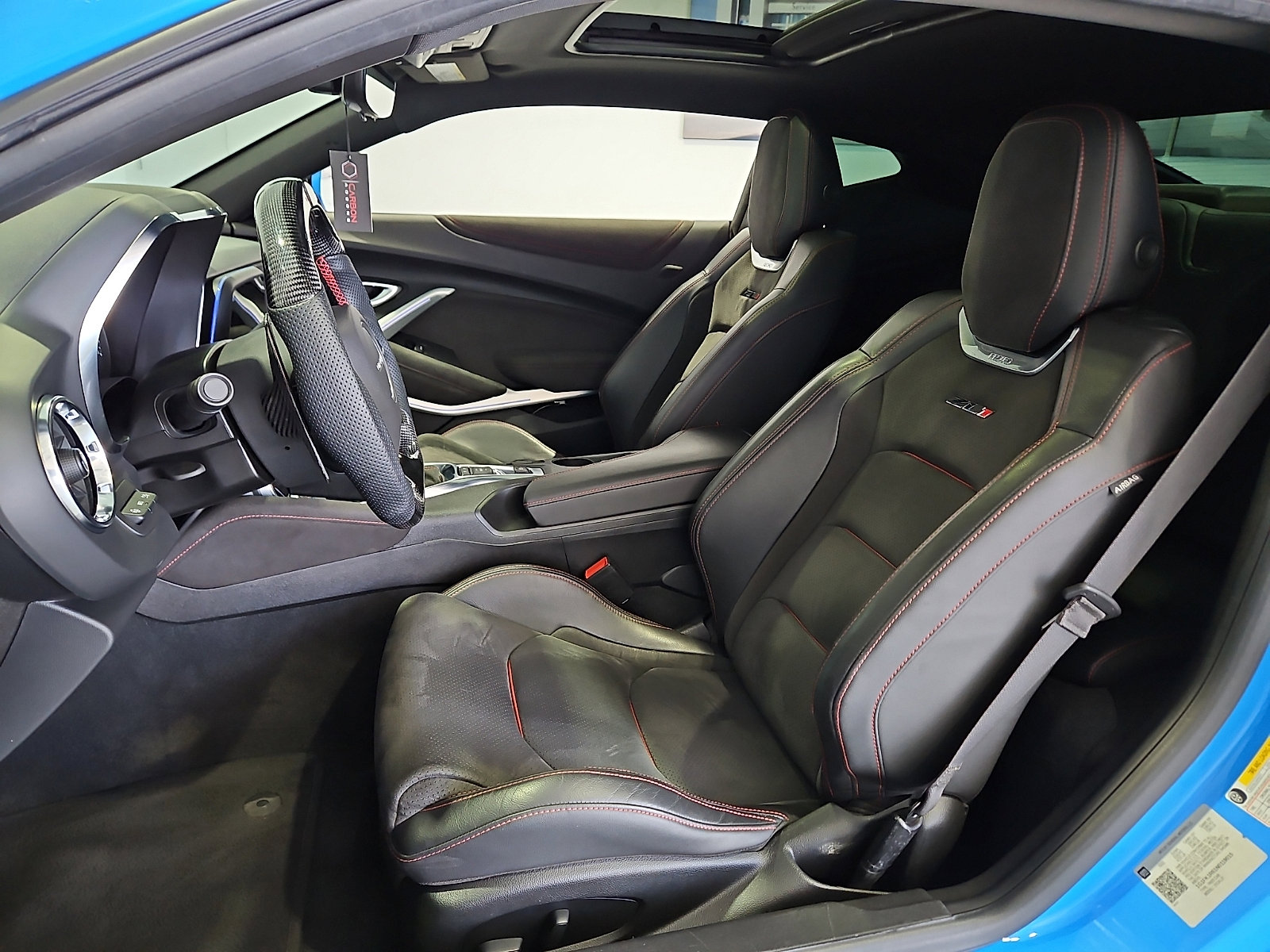 Used 2022 Chevrolet Camaro ZL1 RWD image 13