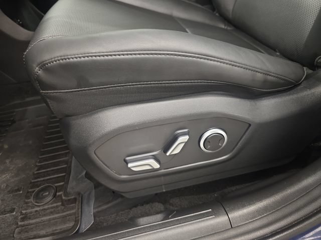 Used 2025 Hyundai Santa Fe SEL FWD image 34